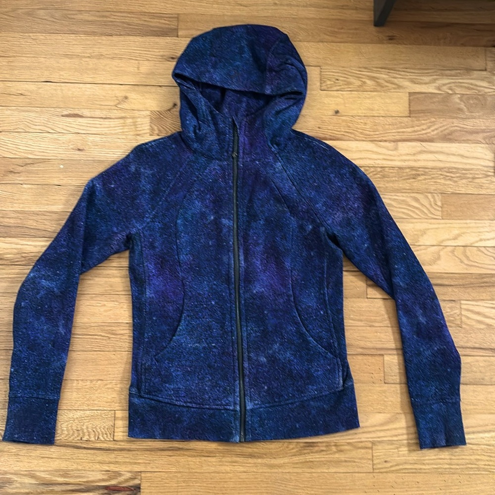 Lululemon Scuba Hoodie - Size 8